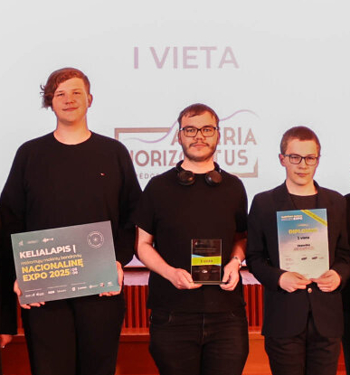 Komandos nuotrauka. Titas Zopelis, Kristupas Kurmis, Rapolas Repšys.